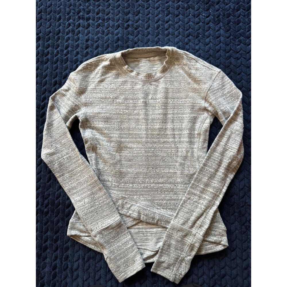 Lululemon Define Pullover Long Sleeve Athletic Top Thumbholes Gray Size‎ 4